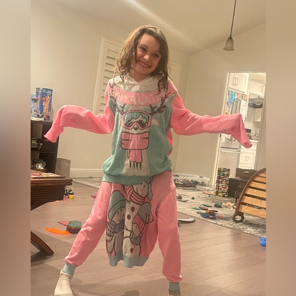 REASONABLE Offers Welcome! 31 to 10,000 Sold on Posh - Picture 10 of 17